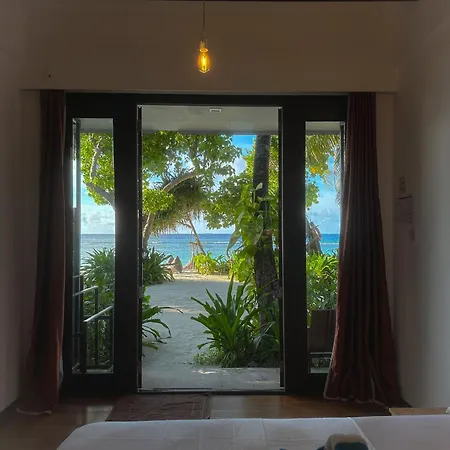 Thundi Sea View Hotel Fulidhoo Exterior photo