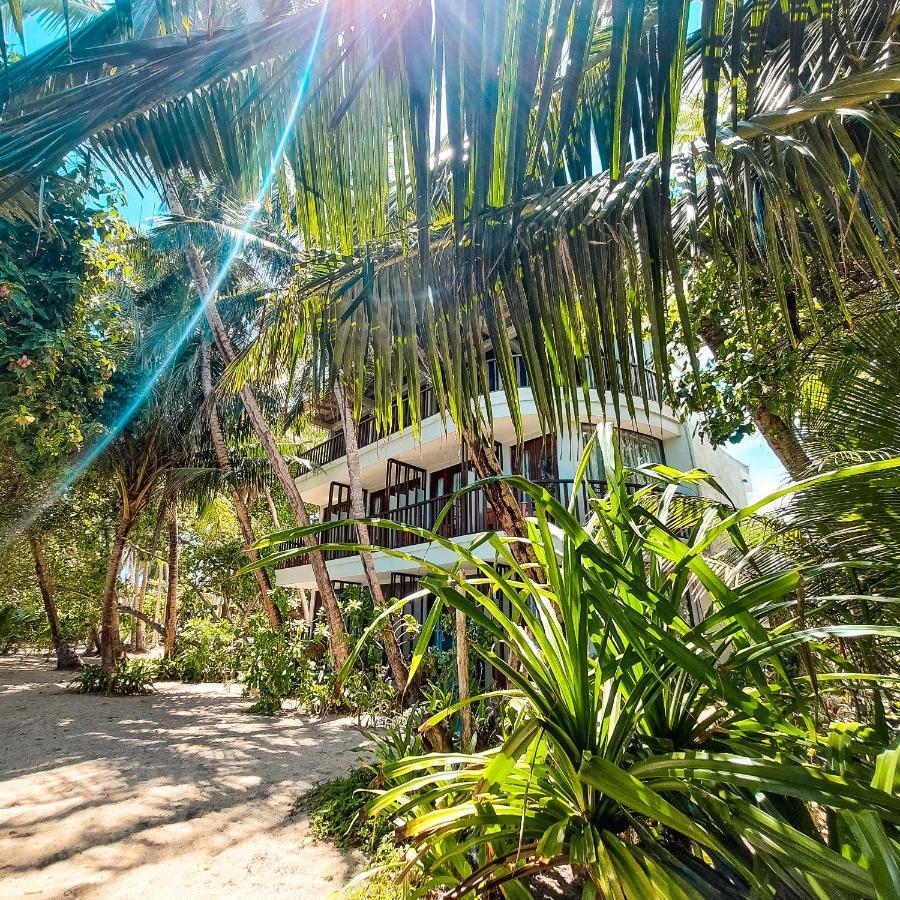 Konukevi Thundi Sea View 3*