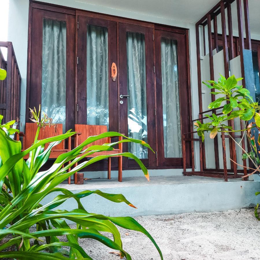 Thundi Sea View 3*